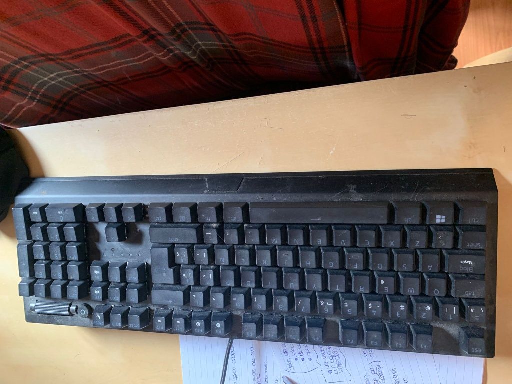 Teclado Blackwidow chroma v2 e Rato Basilisk v2 Razer