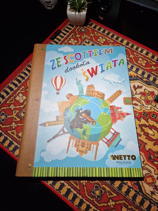 Album „Ze Scottiem dookoła świata” – prawie pełna kolekcja kart, stan