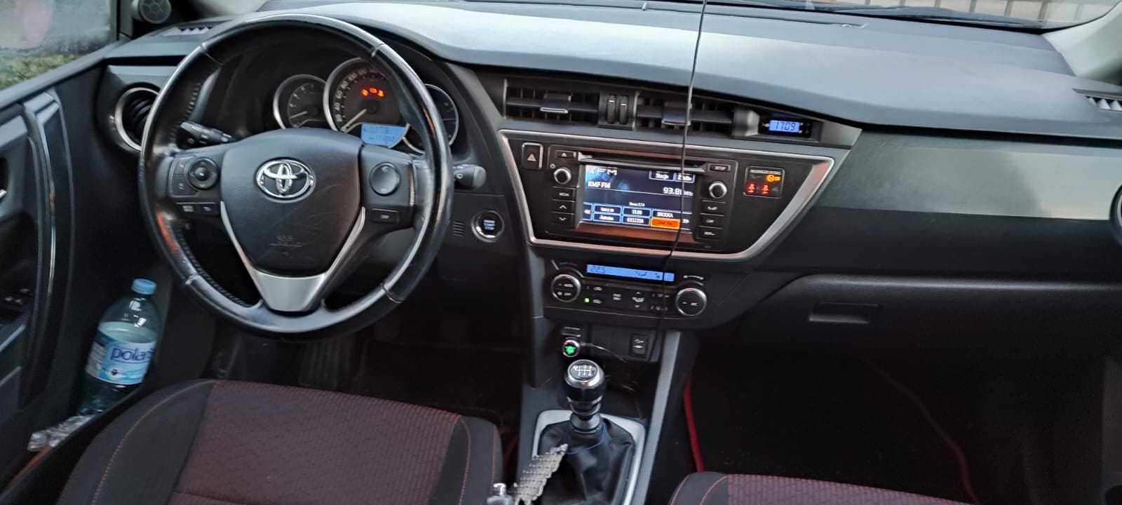 Toyota Auris 2013r