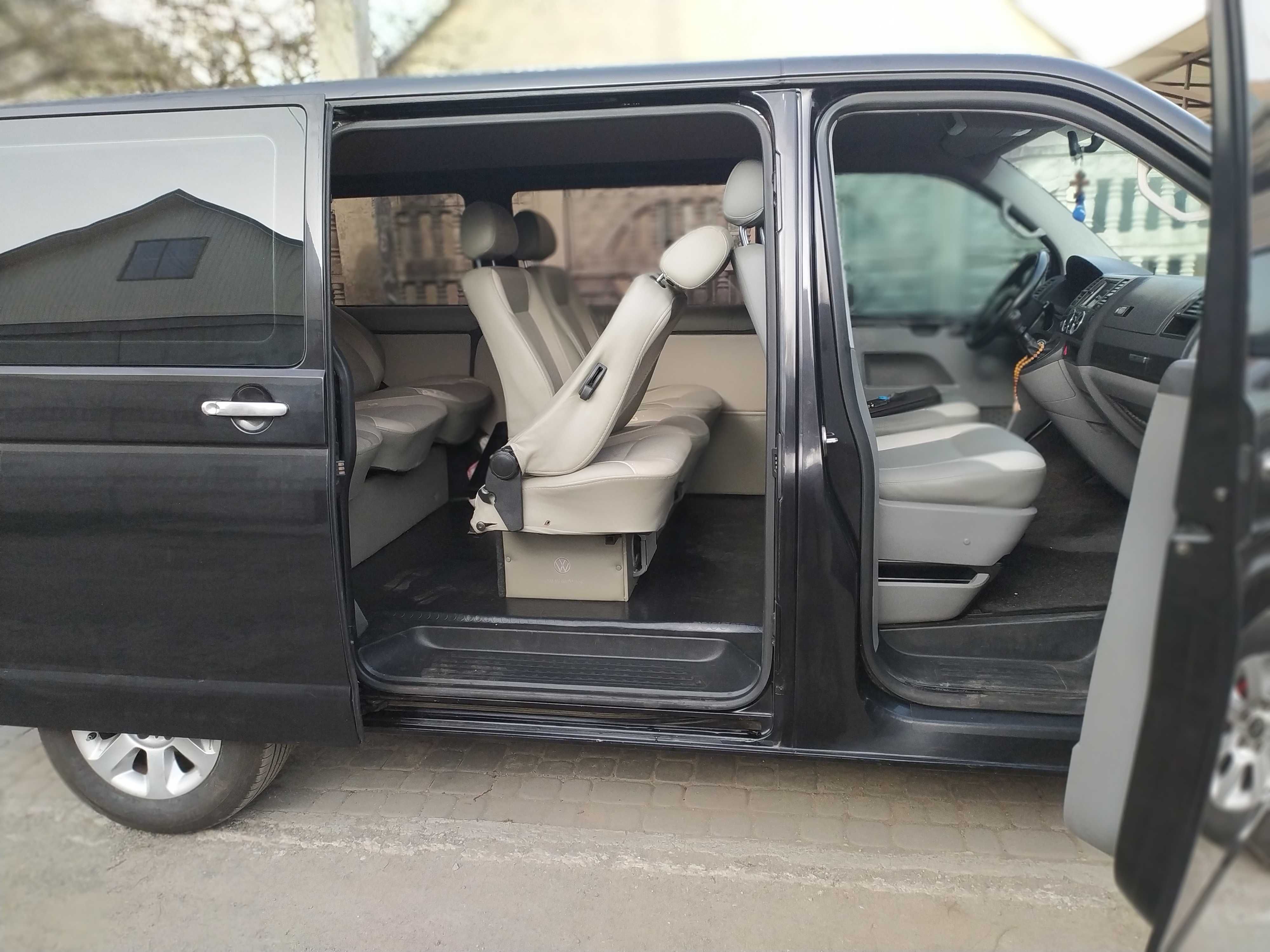 Продам Volkswagen Transporter T5