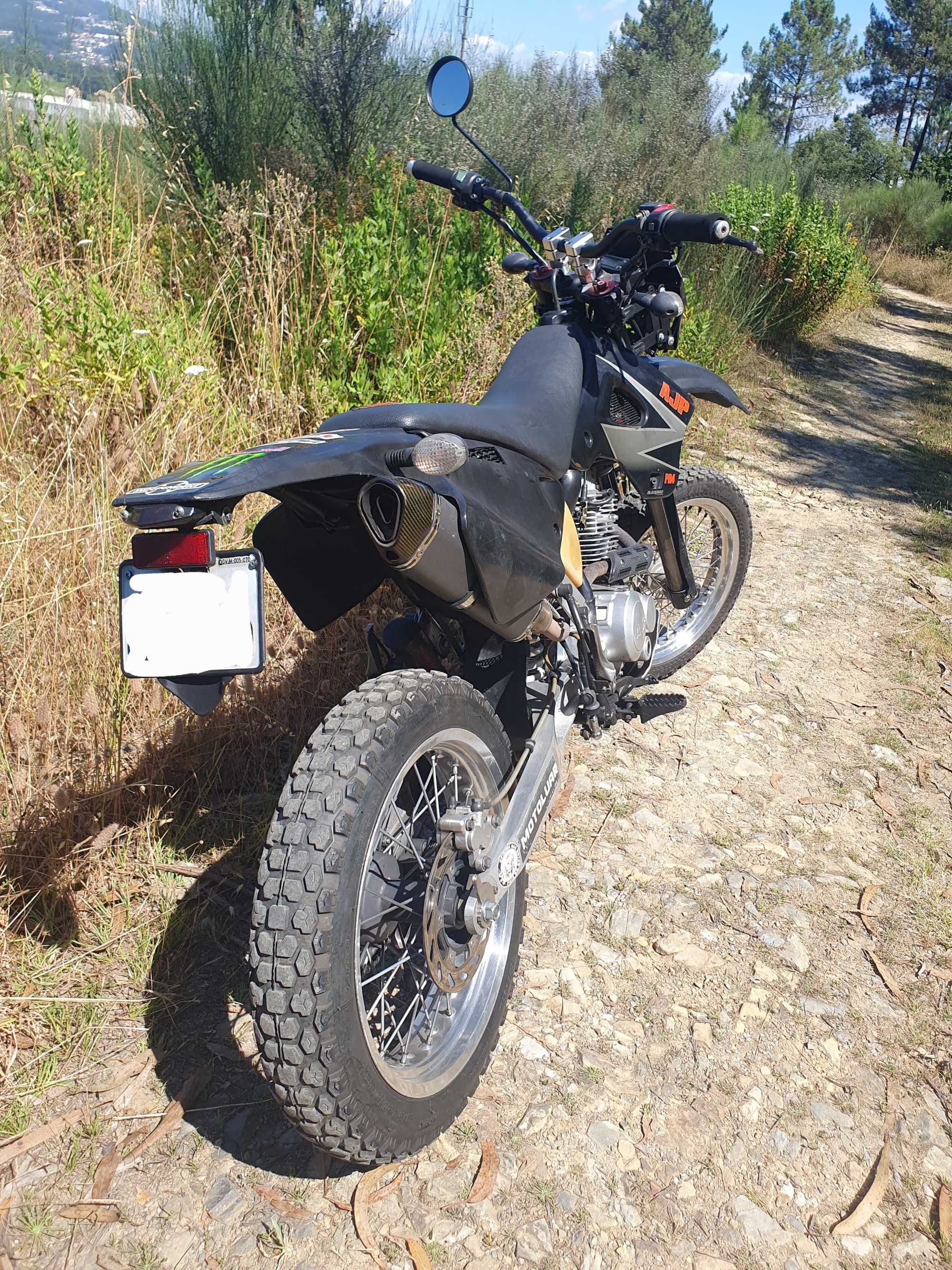 AJP PR4 200/240cc 2008 35.000kms