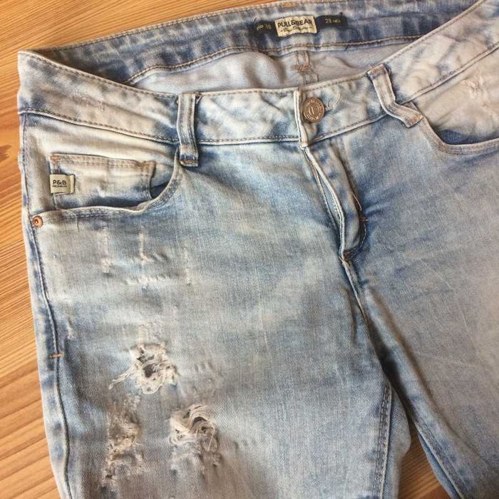 Jasne jeansy skiny Pull&Bear