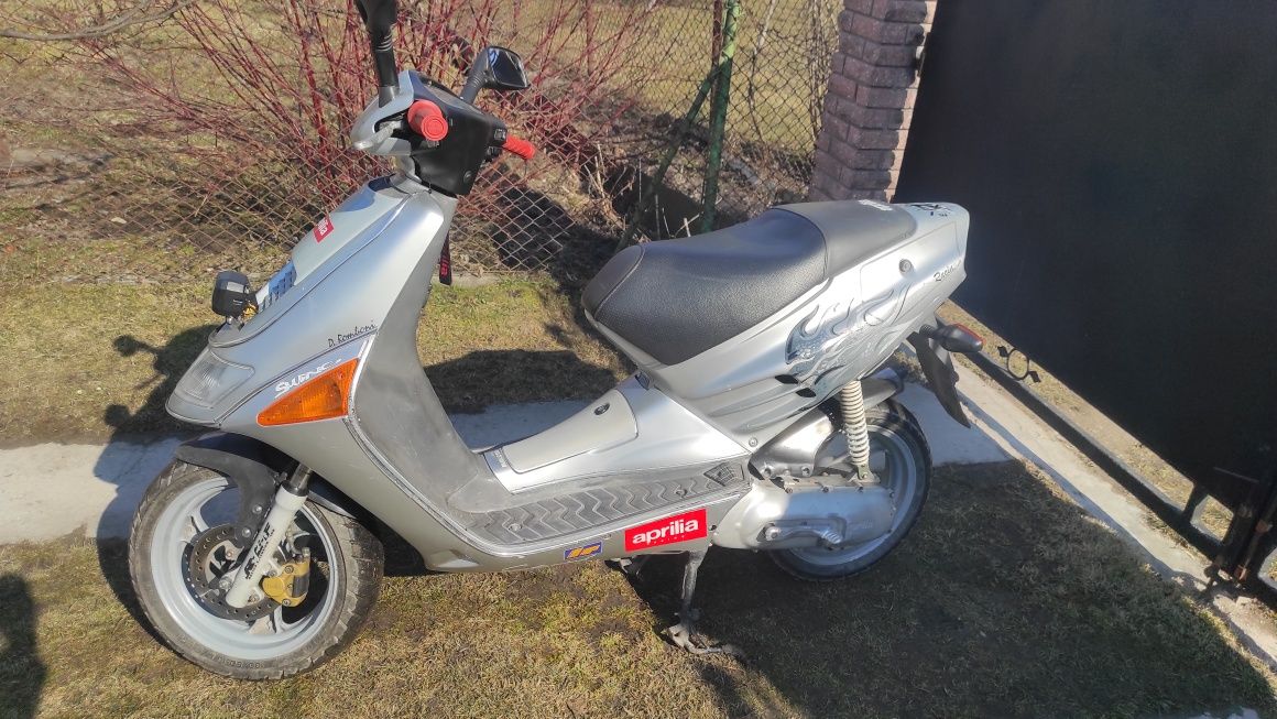 Скутер Aprilia sr50