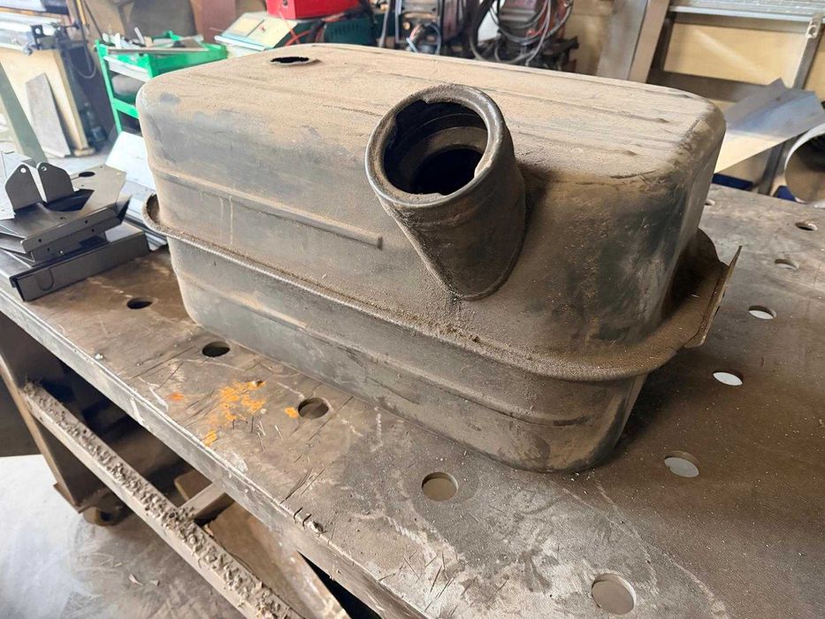 Zbiornik paliwa bak Mercedes Unimog U1000 U1200 nowe