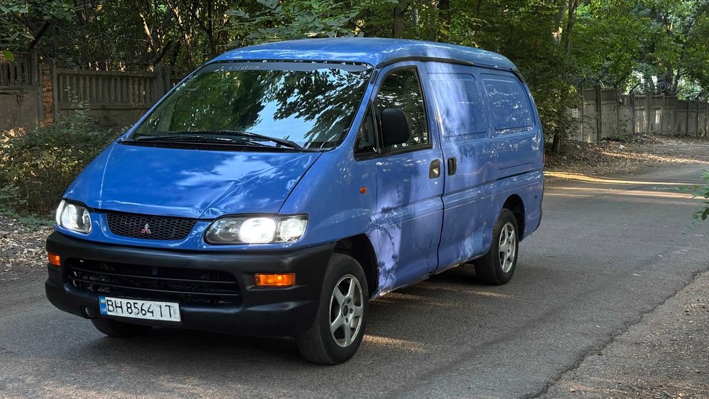 Продам Mitsubishi L 400 2000 года