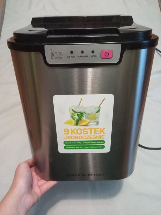 Kostkarka do lodu IM701X