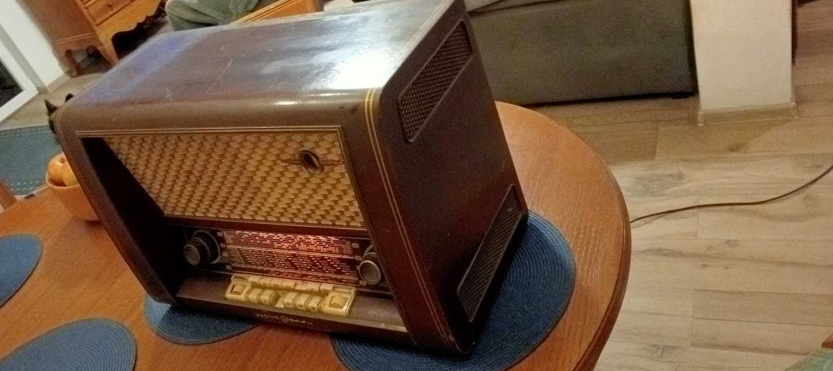 Stare Radio Lampowe Loewe Opta Apollo 55r