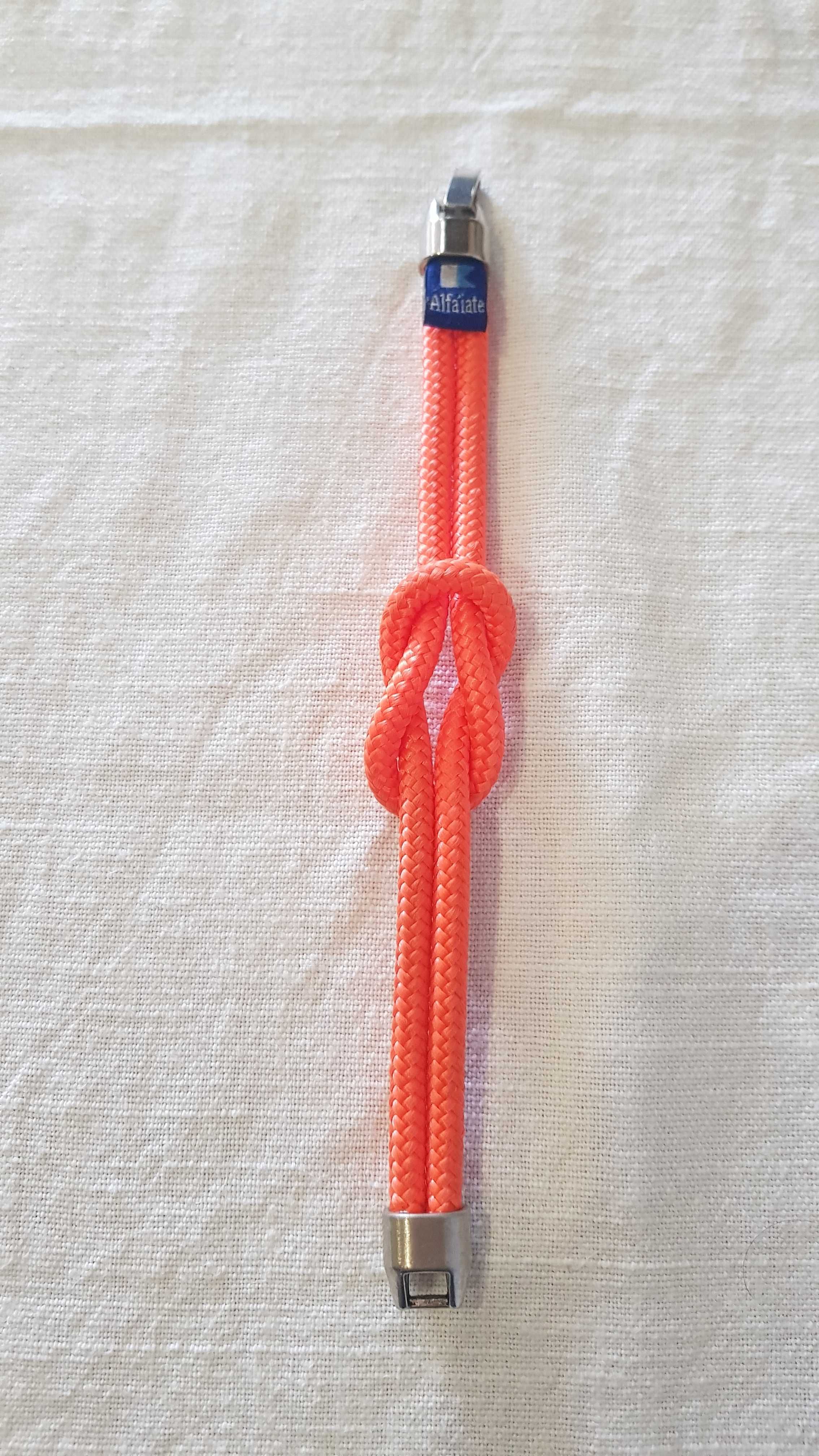 Pulseira em Cordilho com nó Infinito
