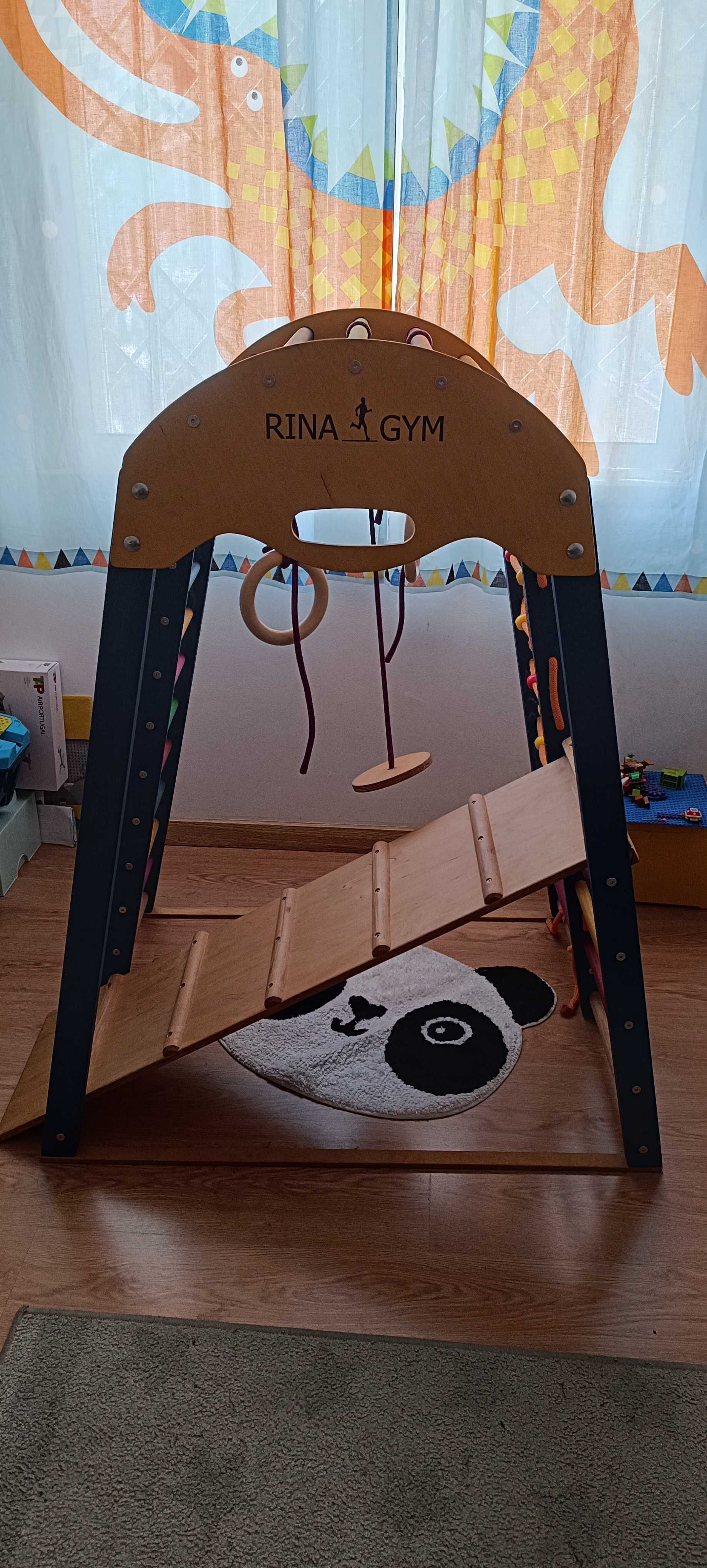 Ginásio em casa para crianças RinaGym