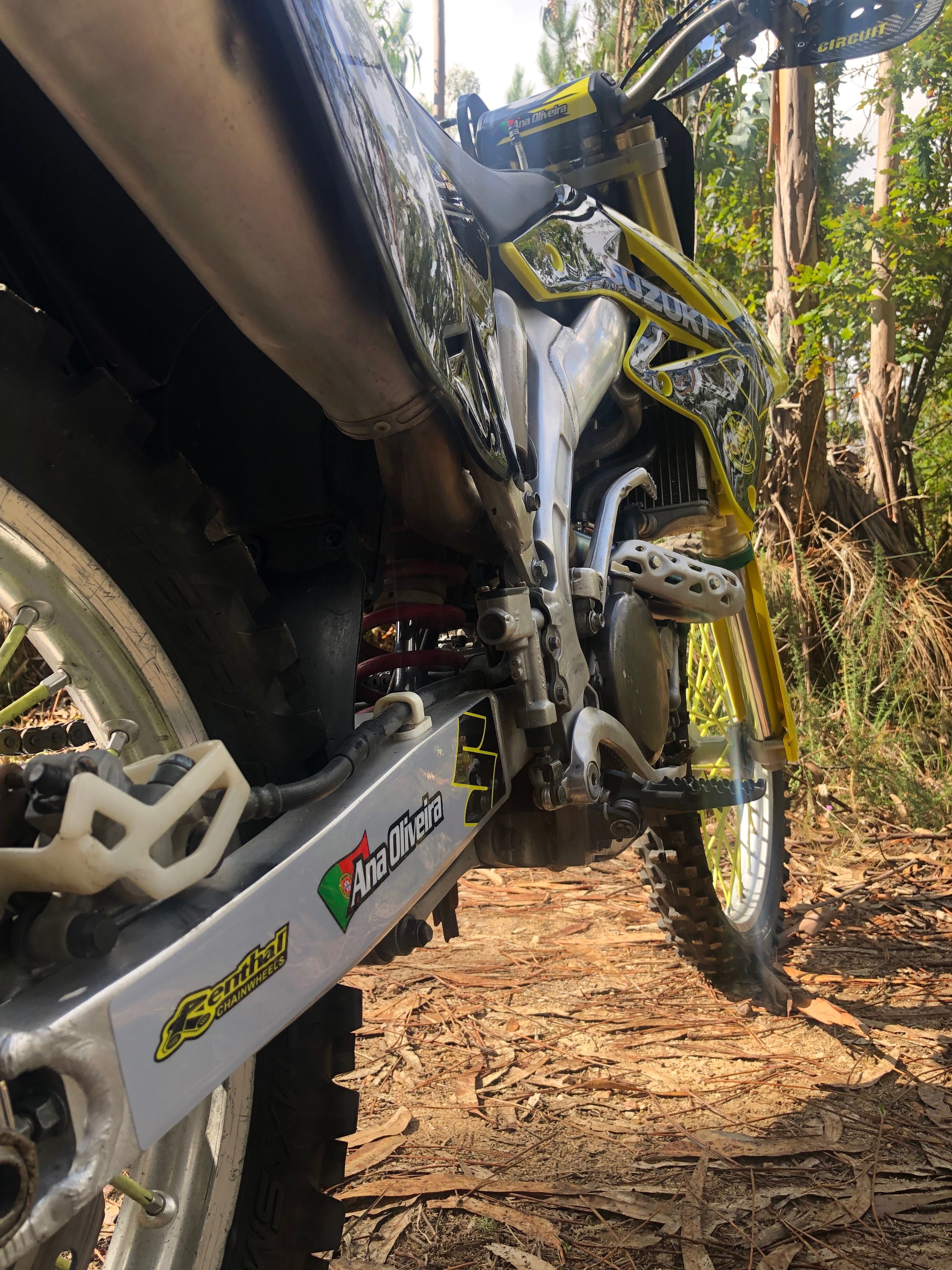 Suzuki RMZ 250 Matriculada