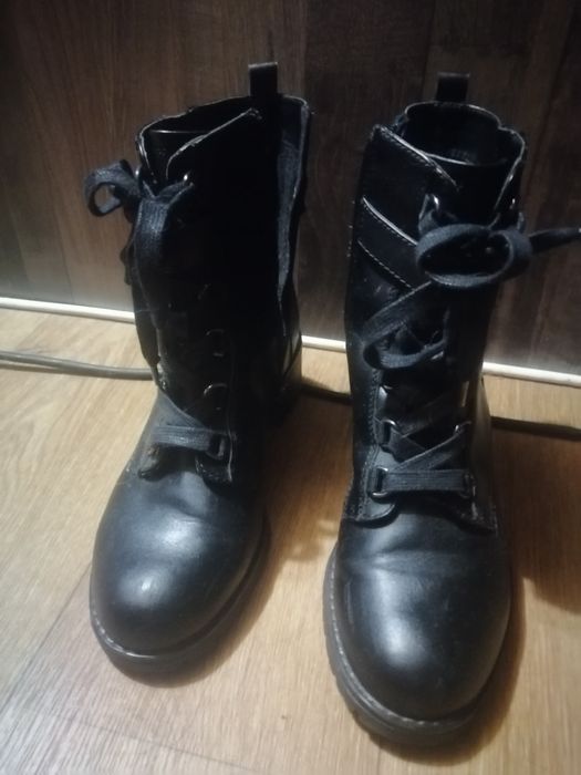 Продам черевички (ботинки)