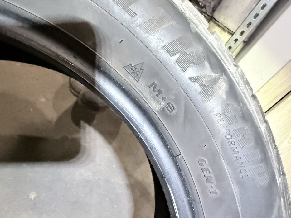 Opony zimowe 215/60/r17 4szt.