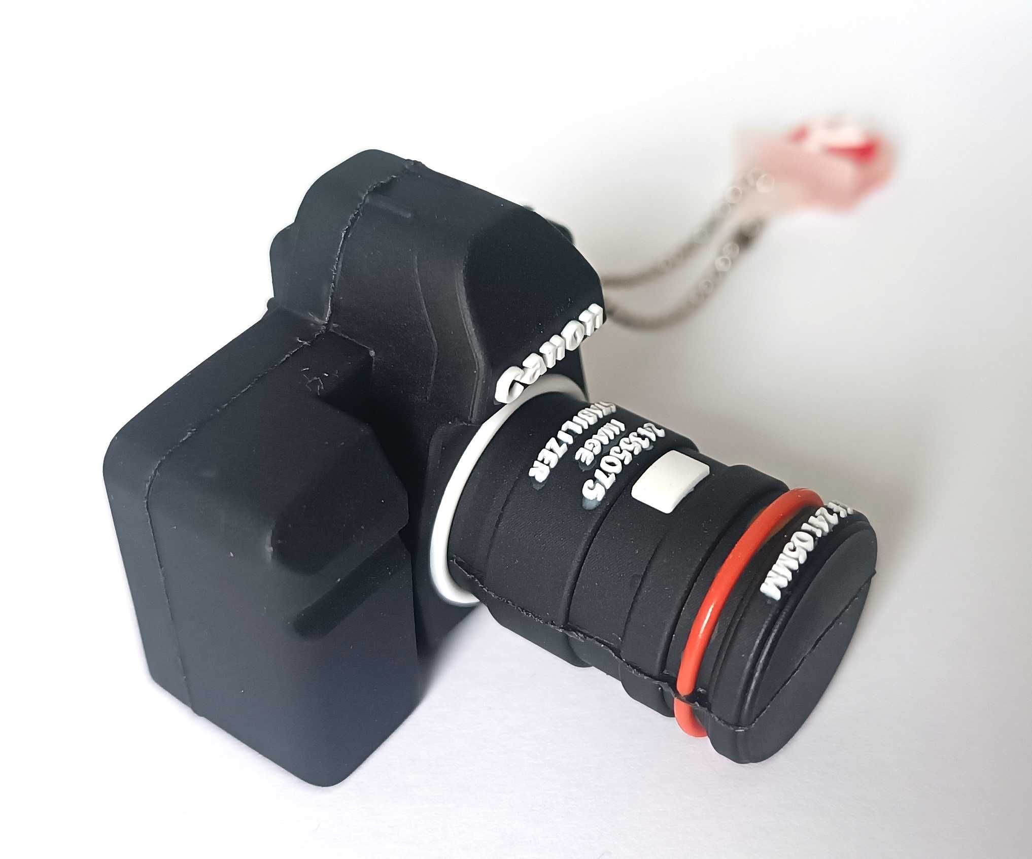 Pendrive 64GB aparat fotograficzny Canon pomysł na prezent