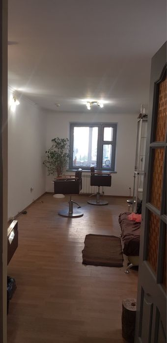 Оренда фасадного приміщення 43 м2 в м-рн Пасічна