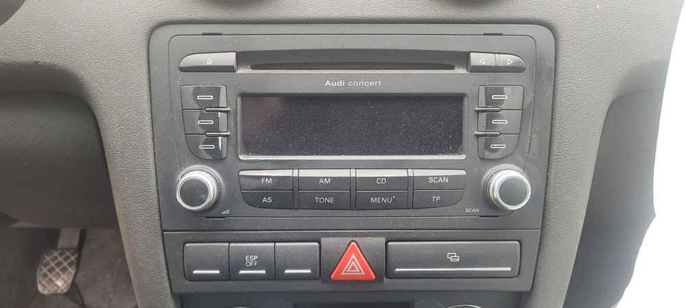 AUDI A3 8P LIFT radio cd CONCERT