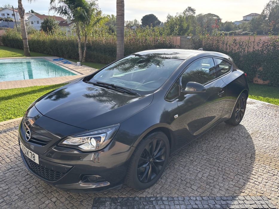 Astra GTC 1.6 S/S black edition