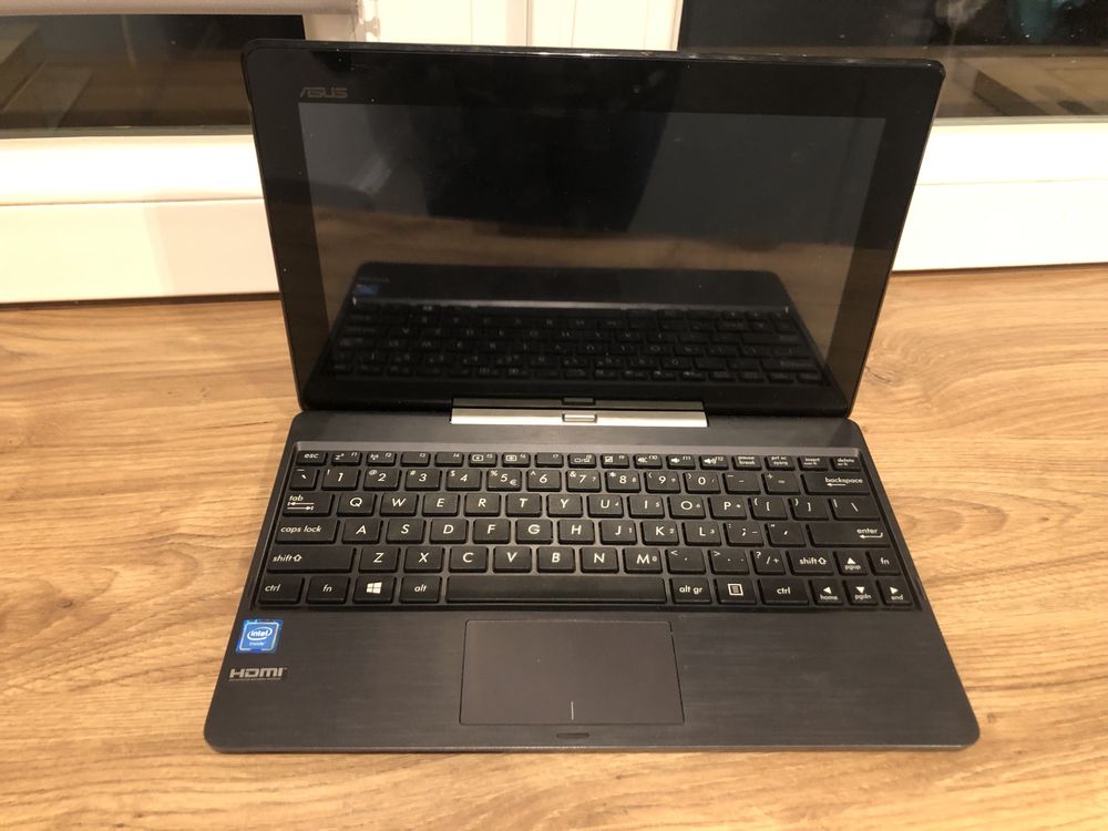 ASUS T100TA Laptot/ tablet