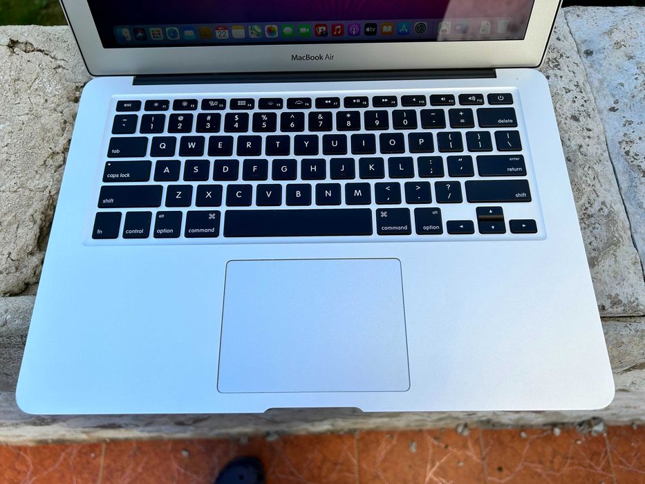 MacBook Air 2013 (13"/ I5/ 4Gb/ 128Gb)