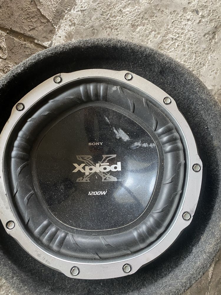 Tuba tonsil głosnik Sony Xplod subwoofer