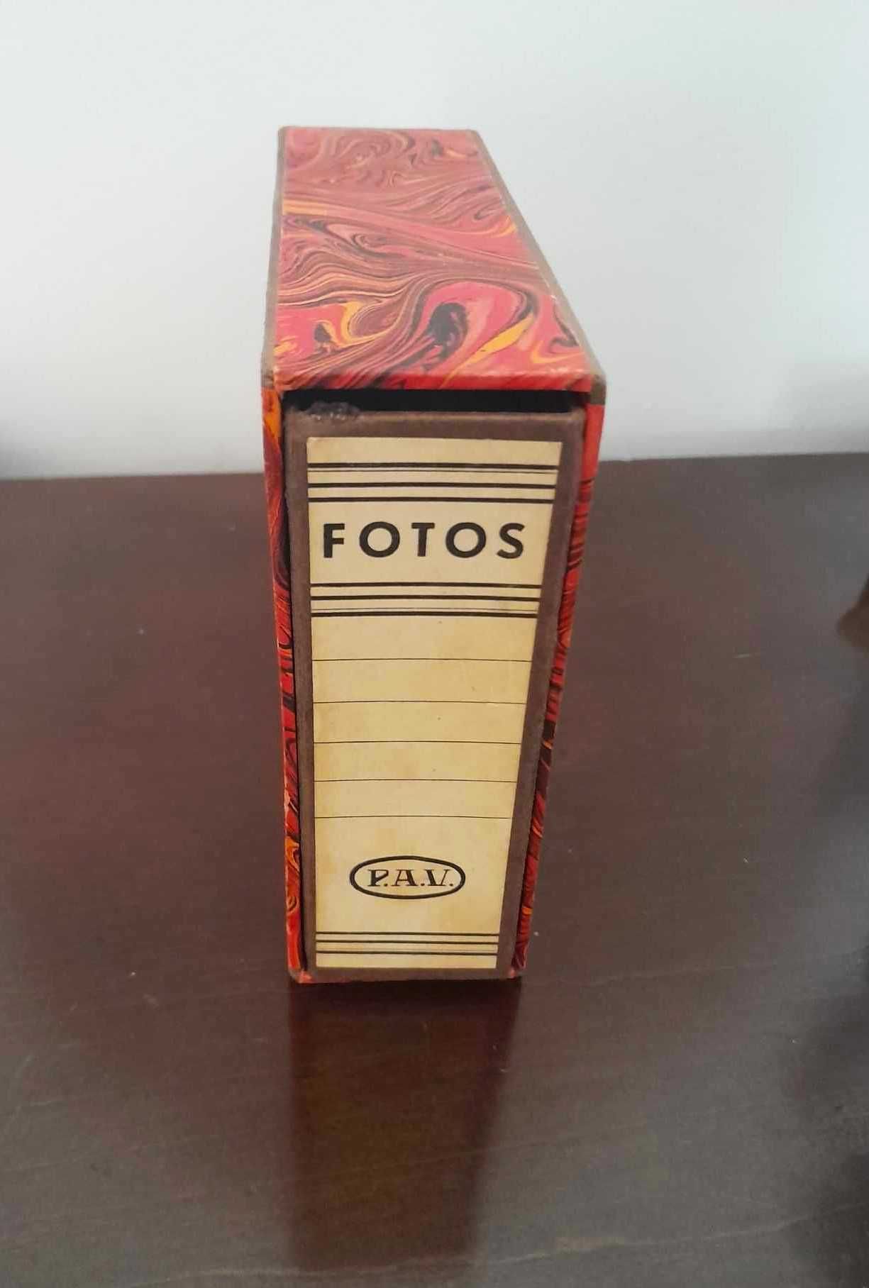 Álbum antigo de Fotografias / Arquivador de Fotos