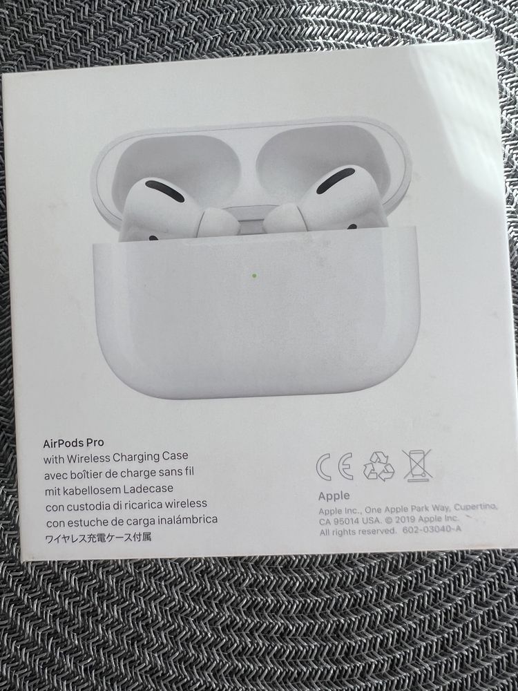 Продам Правий AirPods Pro! ОРИГІНАЛ!