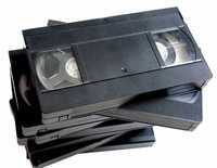 Przegrywanie kaset VHS i VHS-C, zgrywanie kaset wideo.