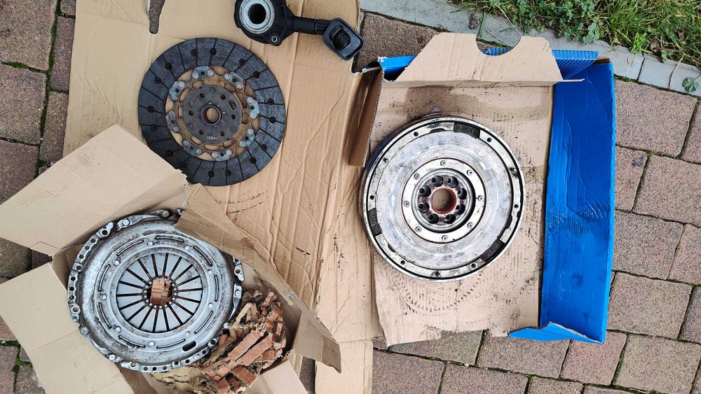 Ford  Volvo sprzęgło dwumas. 2.0 hdi