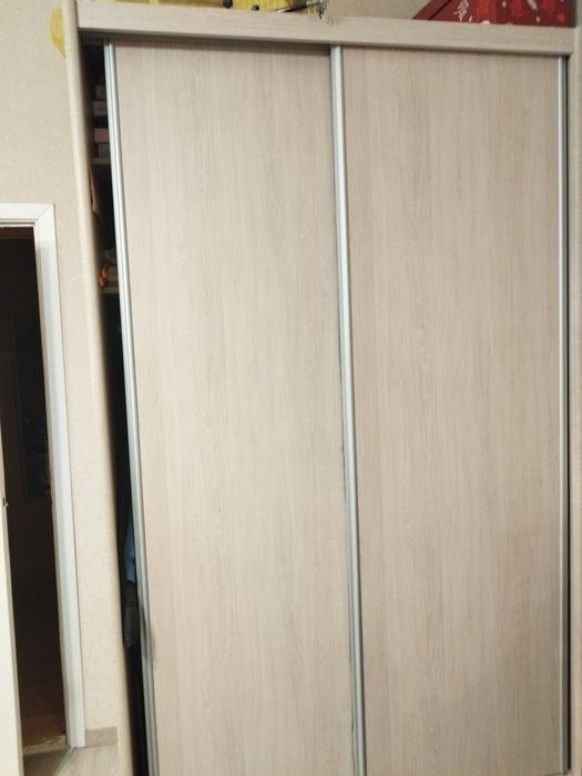 Sprzedam dużą szafę1