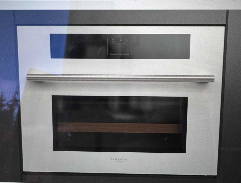 Chłodziarka do wina Fulgor Milano FWC 4500 TC FO WH białe szkło