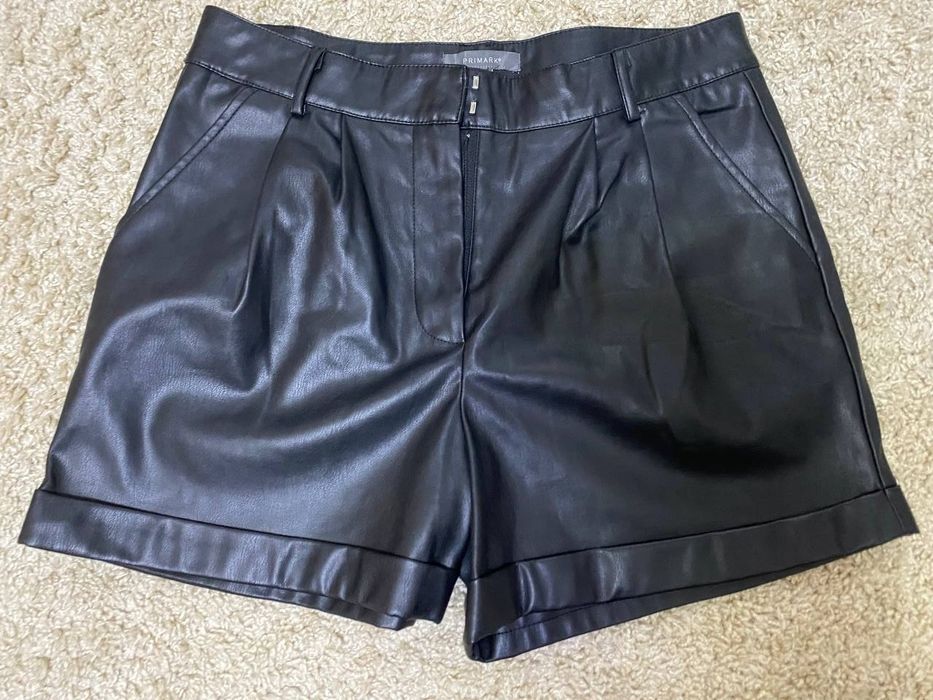 Шорти шкіряні чорні