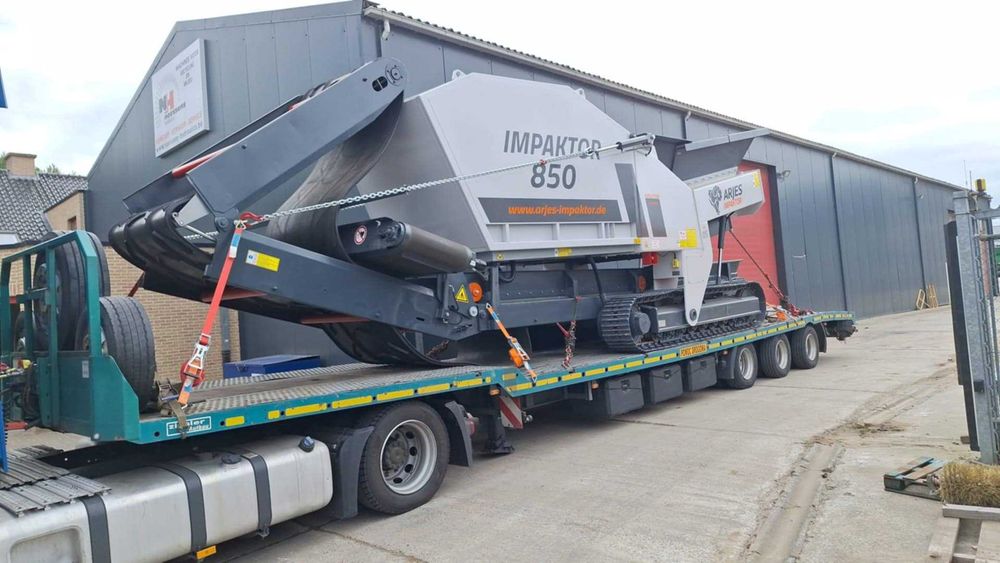 Naczepa niskopodwoziowa, Platforma,Meusburger MPG 3