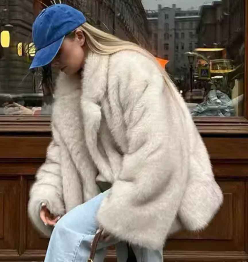 Шубка. Шуба з комірцем