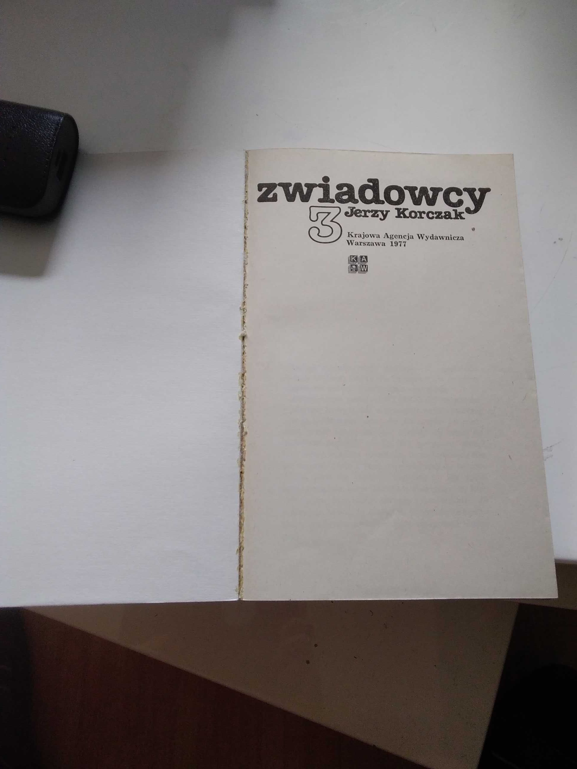 Komplet 3 książek pt,, Zwiadowcy "1977 rok. Z dedykacją