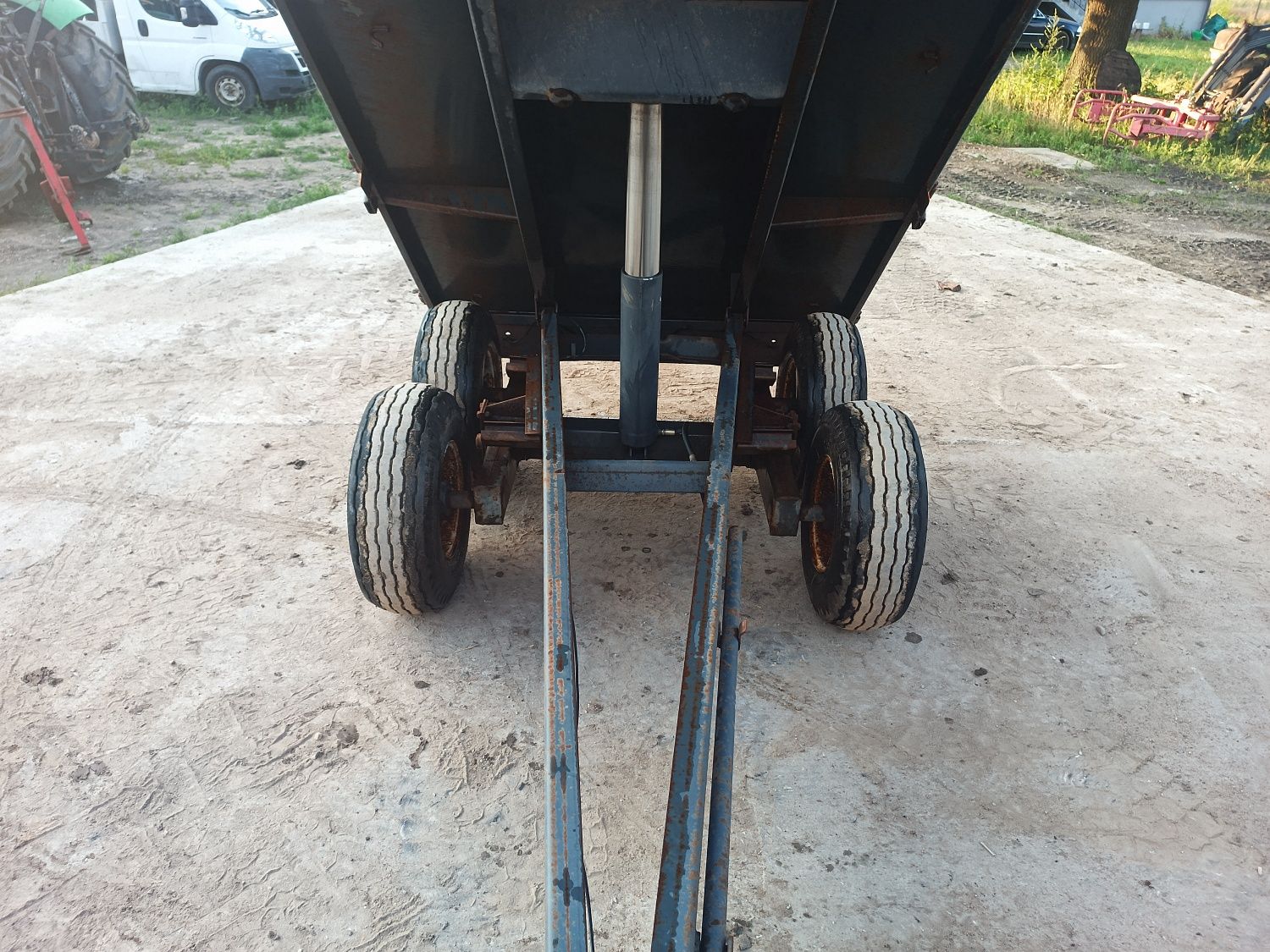 Przyczepa rolnicza tandem 7t