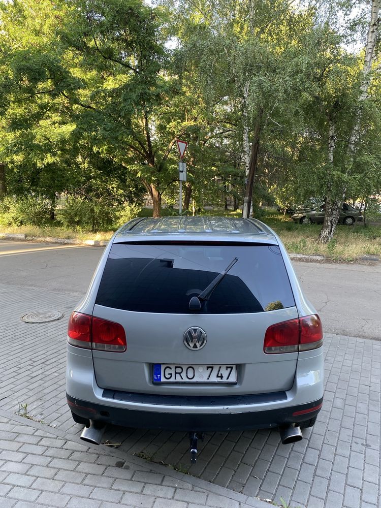 Volkswagen Touareg
