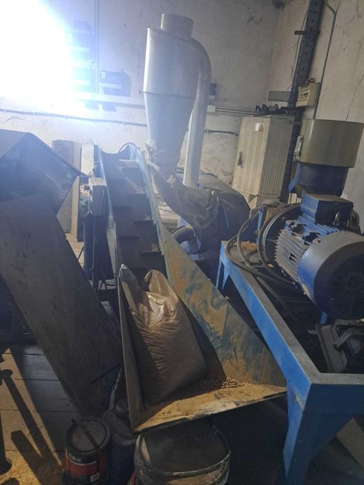 Peleciarka , rozdrabniacz, przenośniki taśmowe