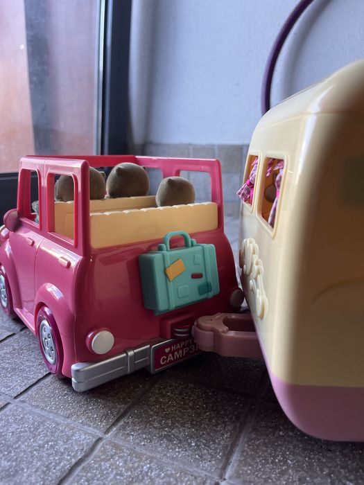 Caravana e carro de brincar da Imaginarium