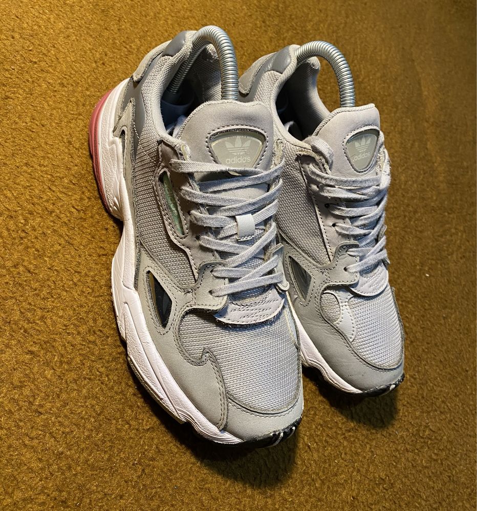 Серые кроссовки Adidas Falcon Yung | 38 размер 23,5см