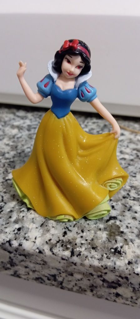 Figura branca de neve pvc