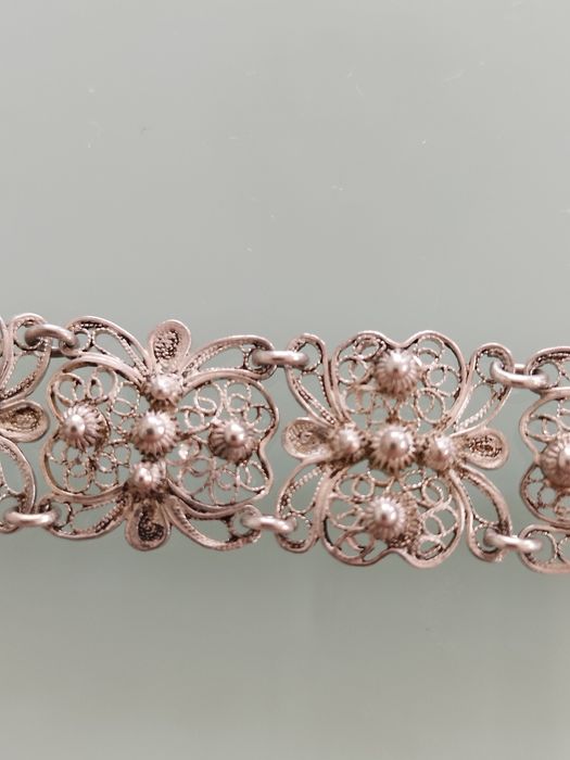 linda pulseira vintage em prata. Estado muito bom