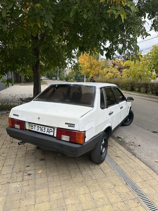 ВАЗ 21099 2000 год газ-бензин