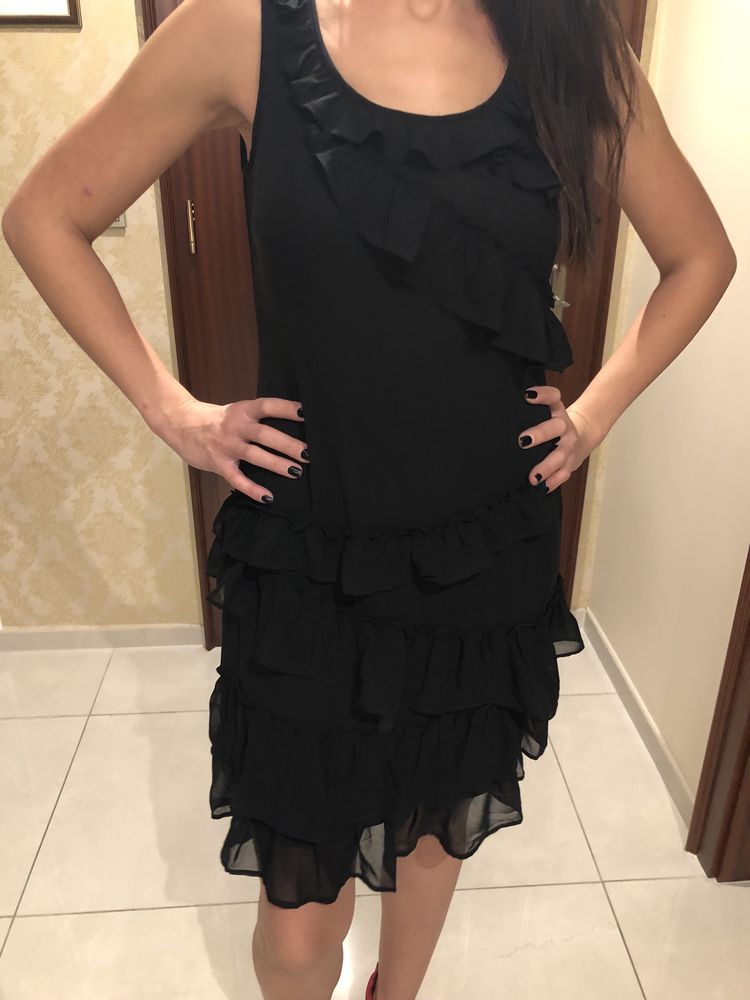Czarna, elegancka sukienka