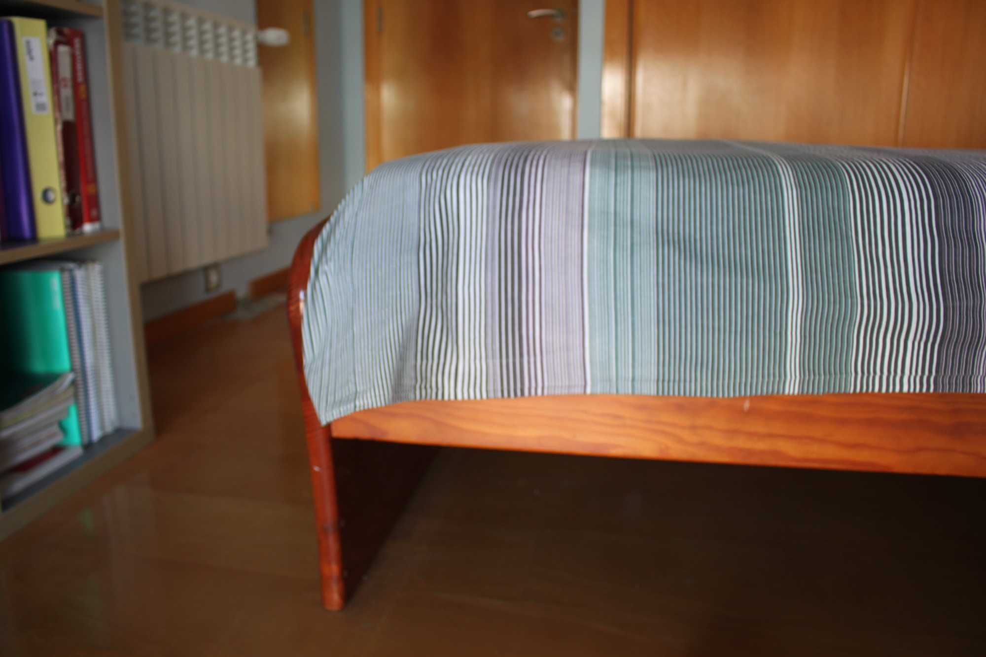 Cama Solteiro Castanha Madeira Maciça