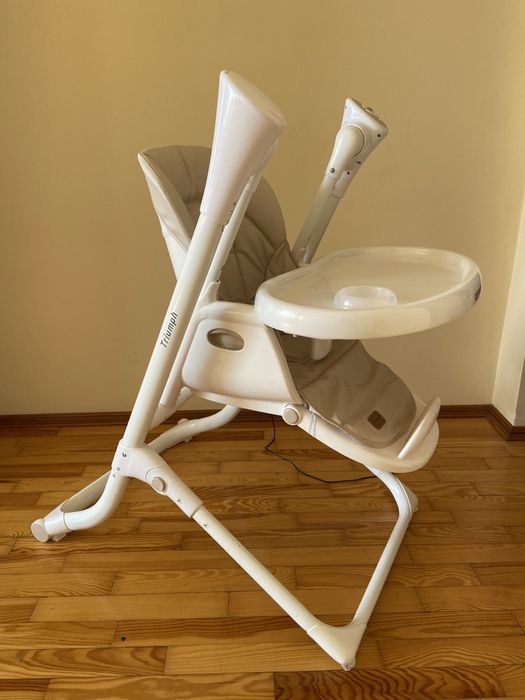 стульчик для кормления carrello triumph заколисуючий центр