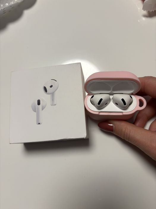 Sluchawki Air Pods 4 z ANC