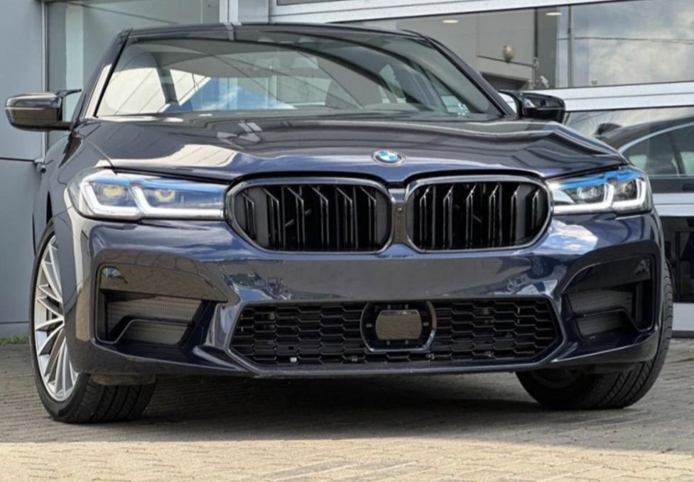Комплект рестайлинга передней части в стиле M5 LCI BMW G30 бампер фары