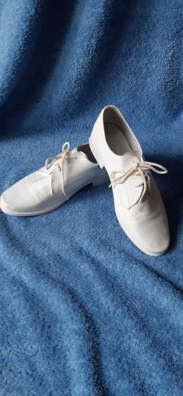 Białe buty komunijne dla chłopca MIKO rozm. 34