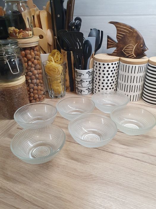 Miseczki szklane 6 sztuk PRL miski salaterki lata 70