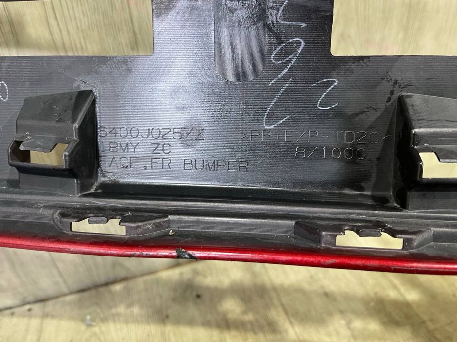 Бампер передний Mitsubishi Outlander Sport / ASX / 2016 - 2019 г. ))