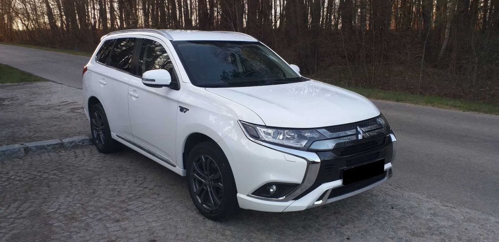 2018 Mitsubishi Outlander ver-phev-intense-plus